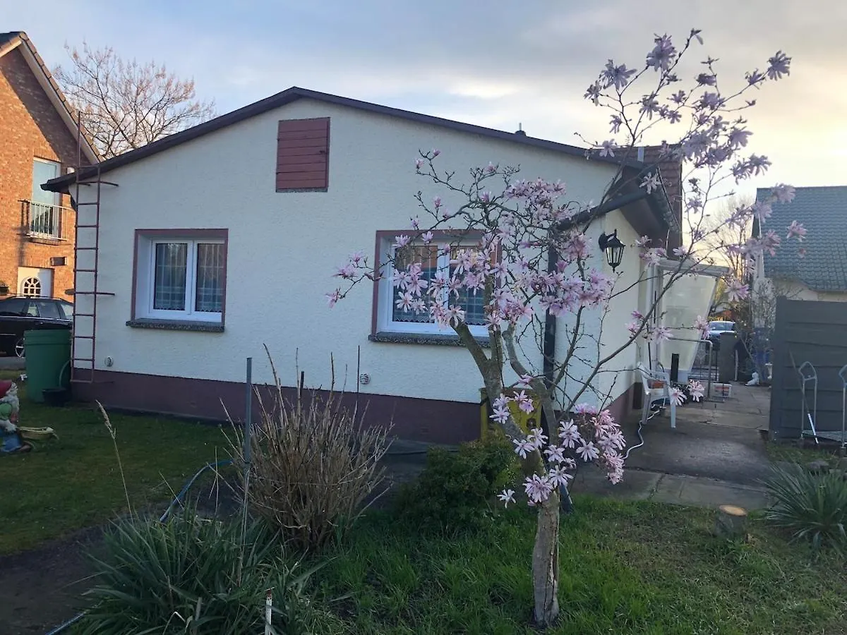 Gaestehaus Mit Garten Blankenfelde-Mahlow