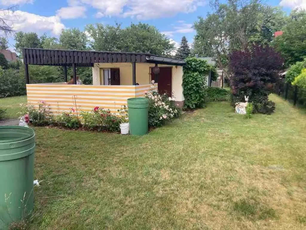 Gaestehaus Mit Garten Blankenfelde-Mahlow Holiday home